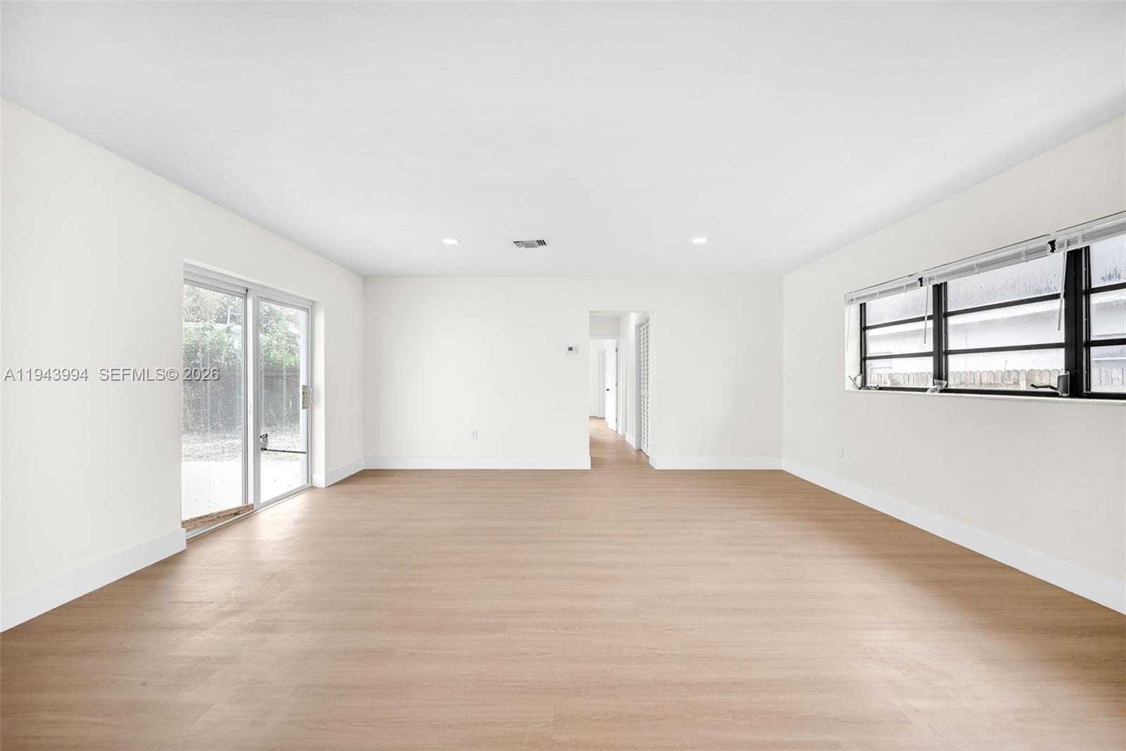 BISCAYNE COURT - Residential Income