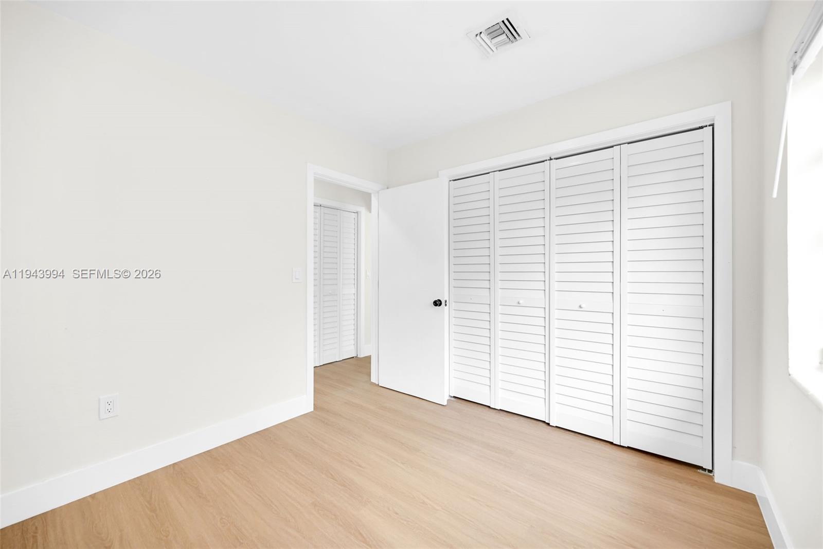 BISCAYNE COURT - Residential Income