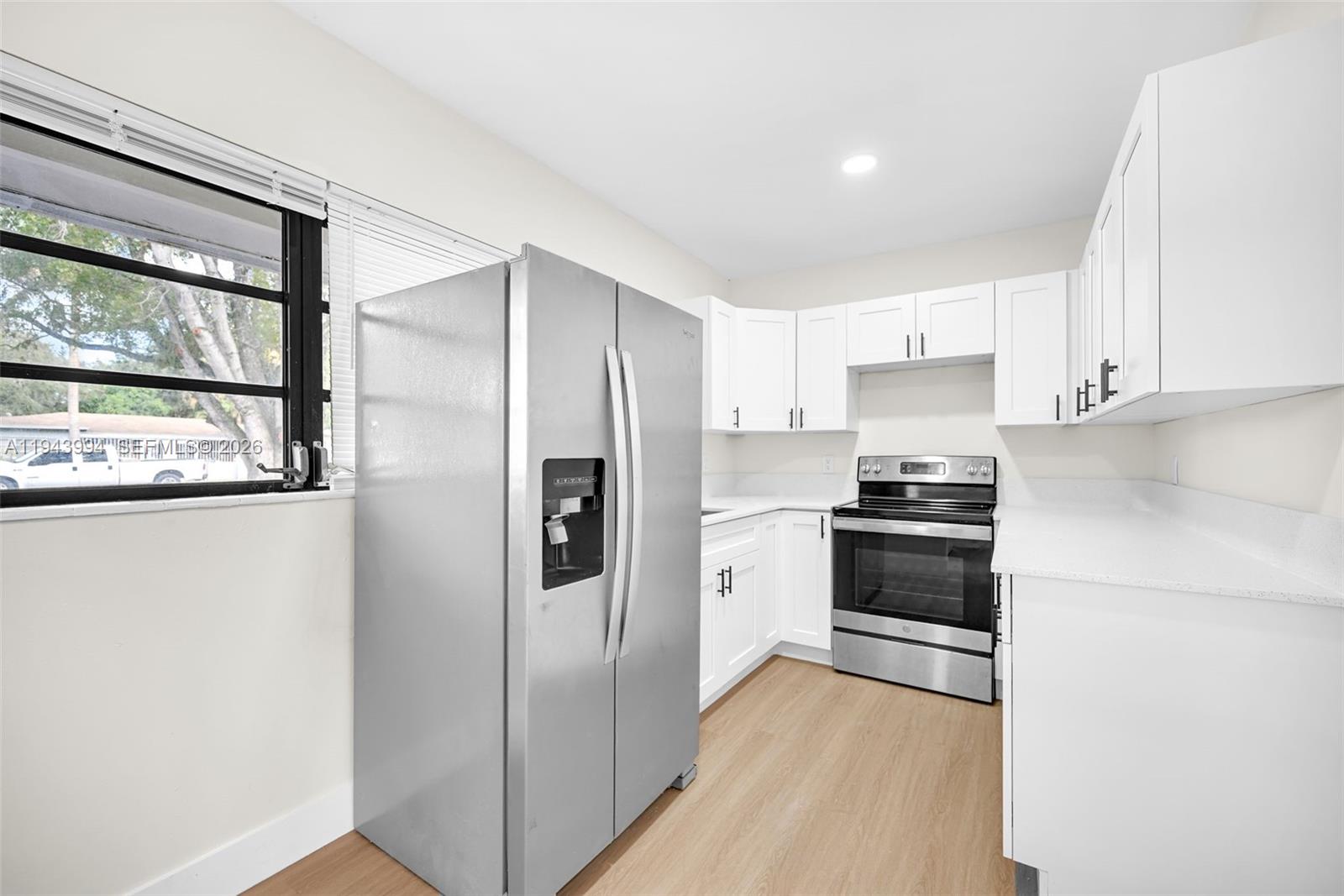 BISCAYNE COURT - Residential Income