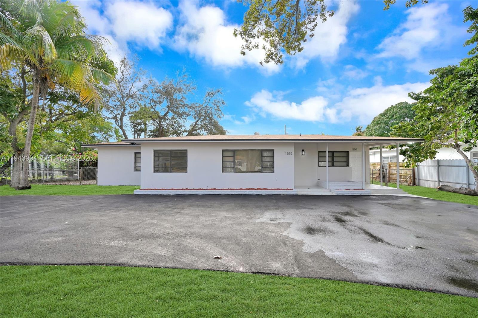 BISCAYNE COURT - Residential Income