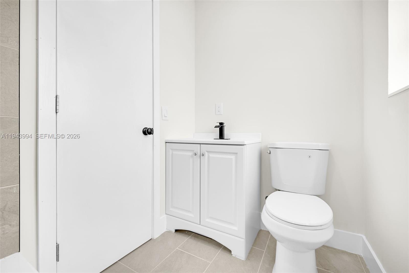 BISCAYNE COURT - Residential Income