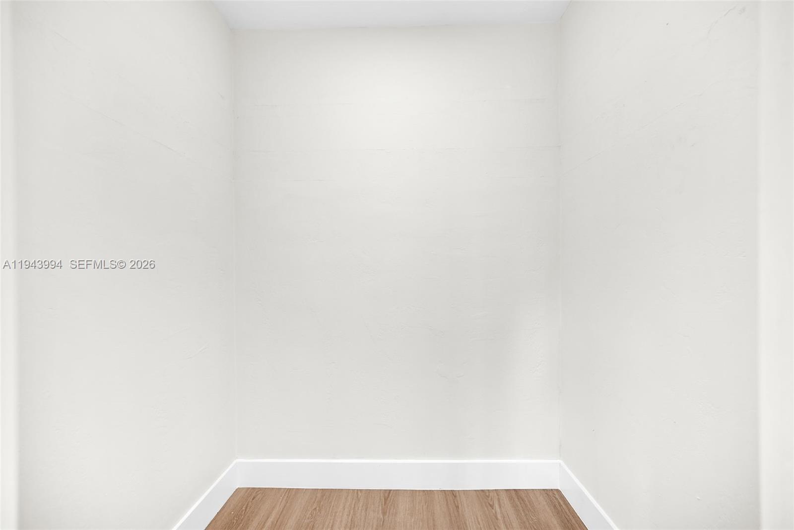 BISCAYNE COURT - Residential Income