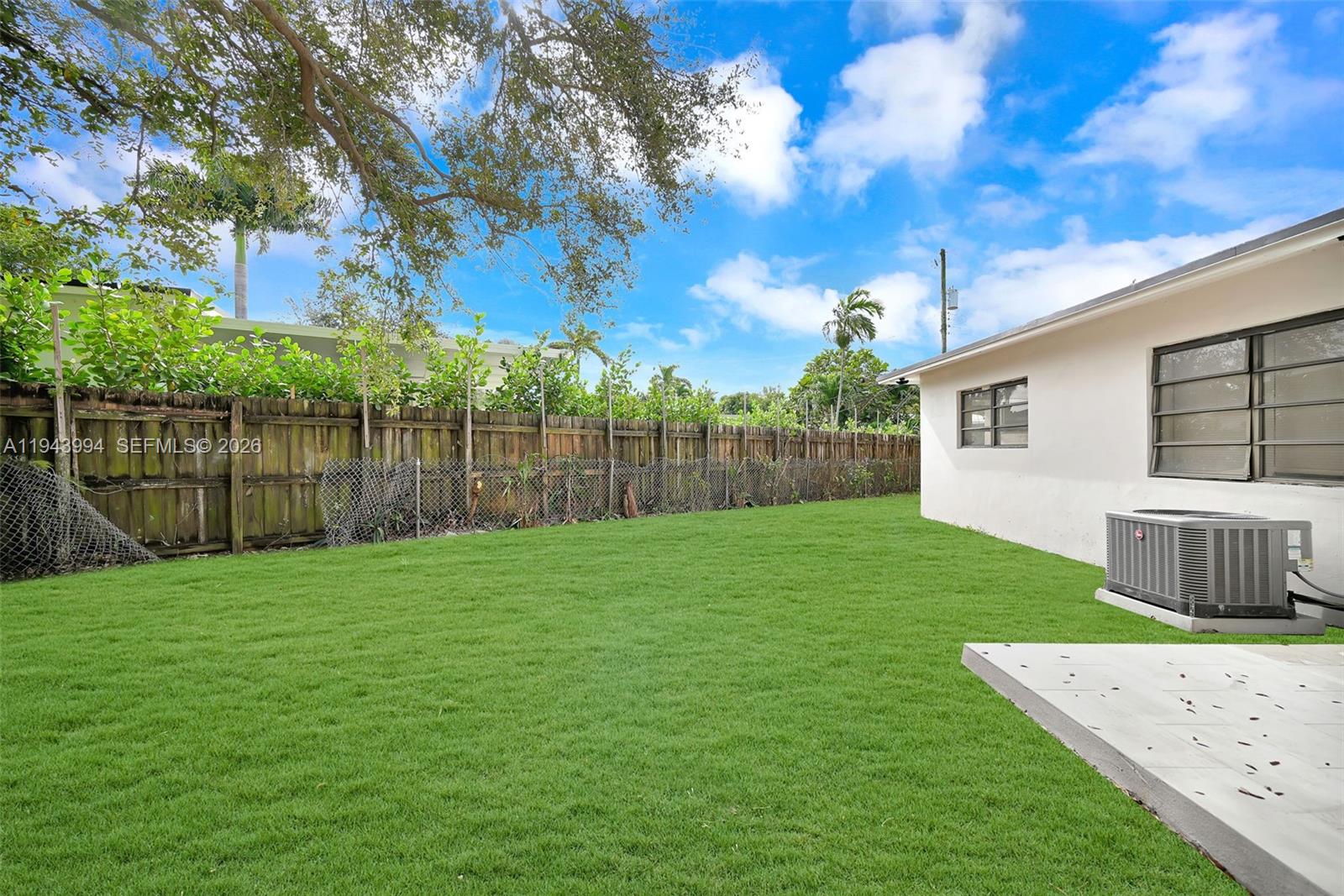 BISCAYNE COURT - Residential Income