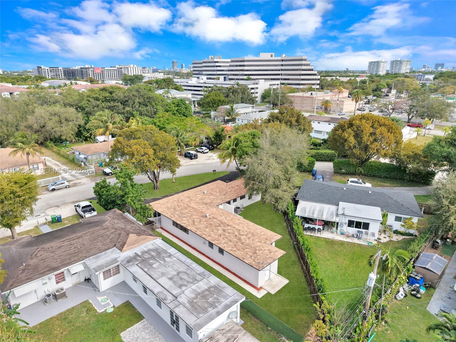BISCAYNE COURT - Residential Income