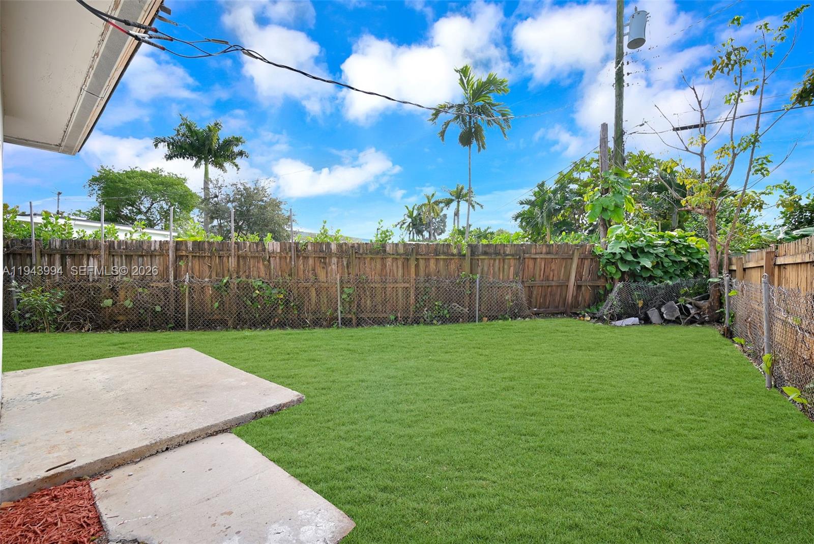 BISCAYNE COURT - Residential Income