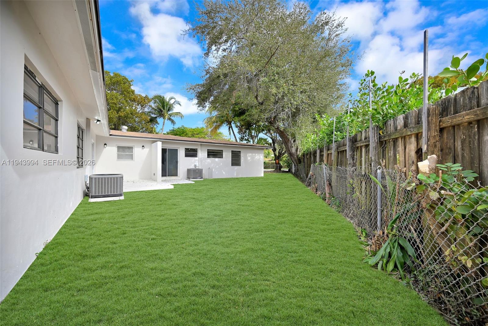 BISCAYNE COURT - Residential Income