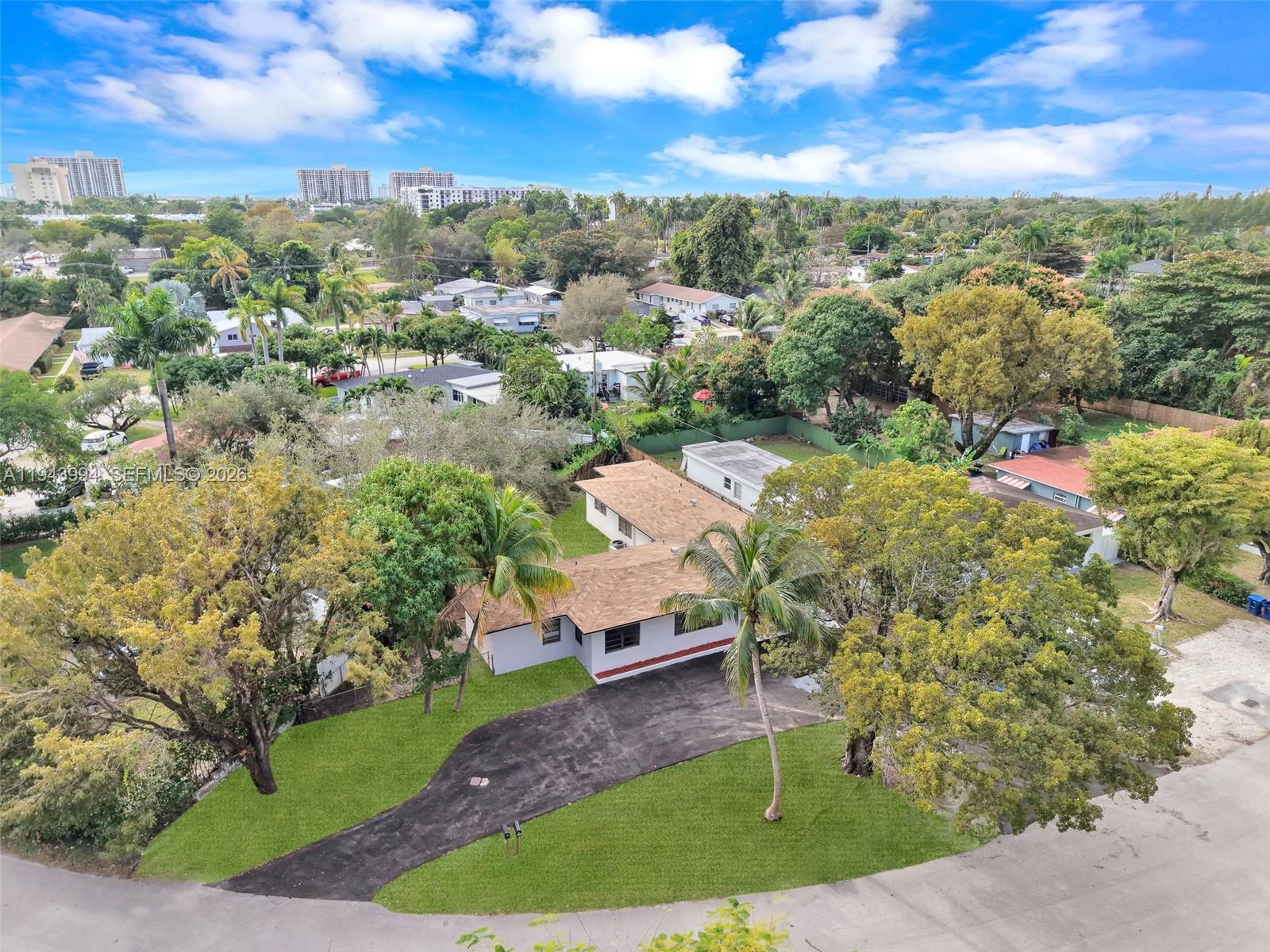 BISCAYNE COURT - Residential Income