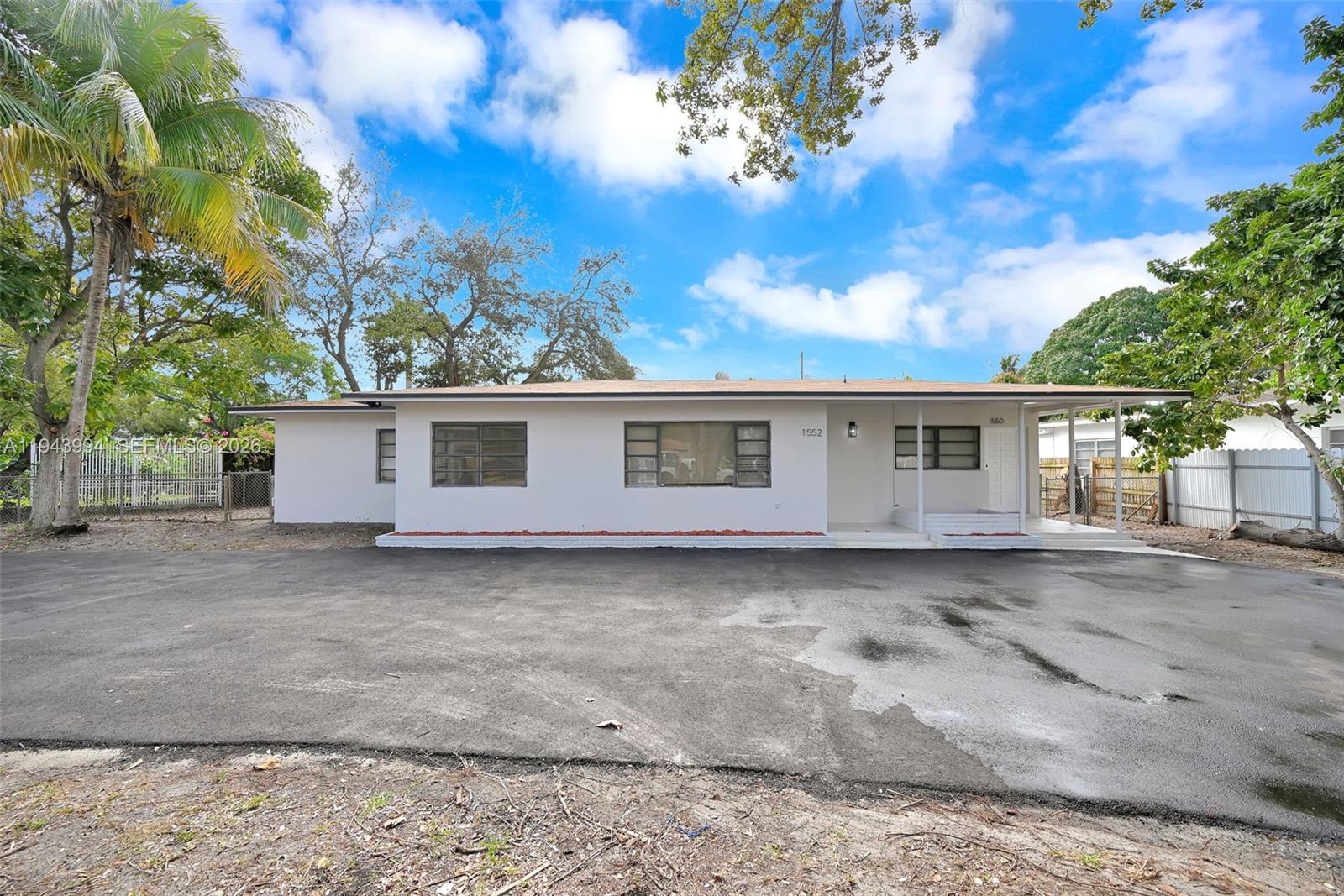 BISCAYNE COURT - Residential Income