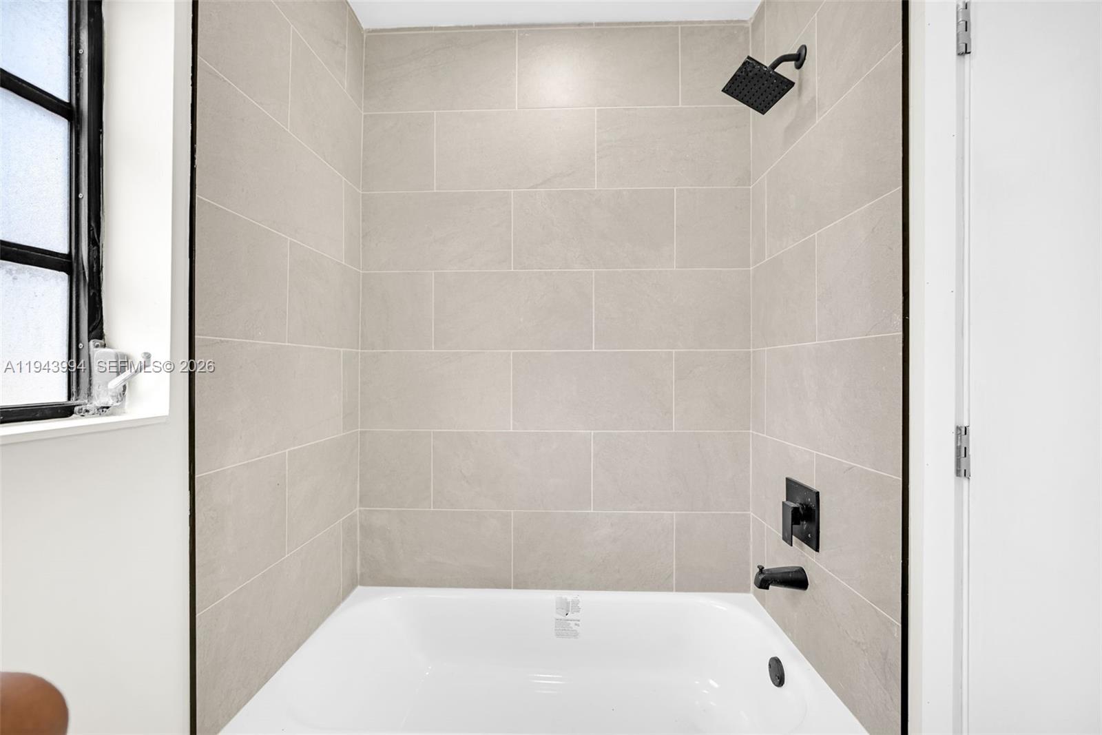 BISCAYNE COURT - Residential Income