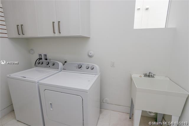 DORAL COMMONS RESIDENTIAL - Residential