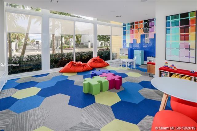 DORAL COMMONS RESIDENTIAL - Residential