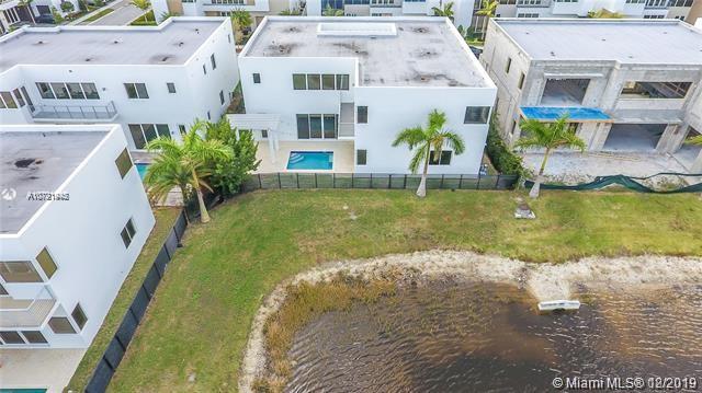 DORAL COMMONS RESIDENTIAL - Residential