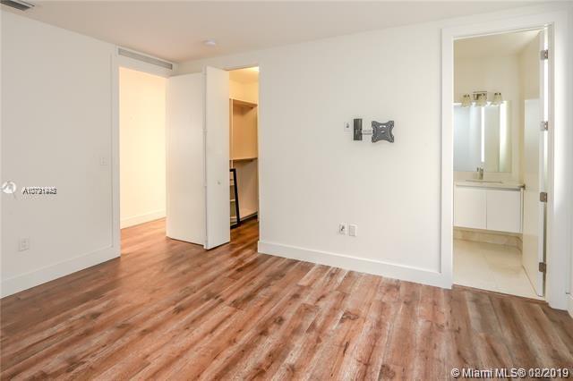 DORAL COMMONS RESIDENTIAL - Residential