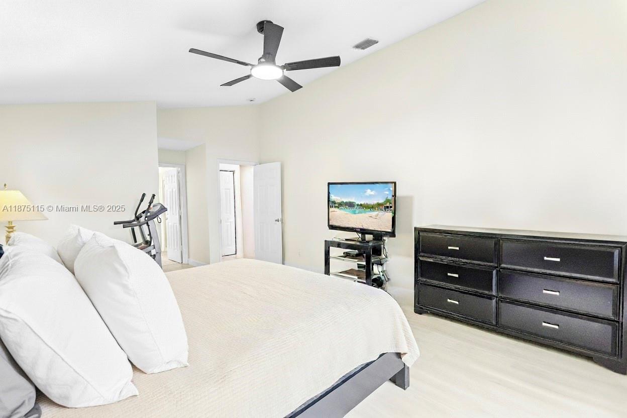 PEMBROKE FALLS 2 HERITAGE - Residential