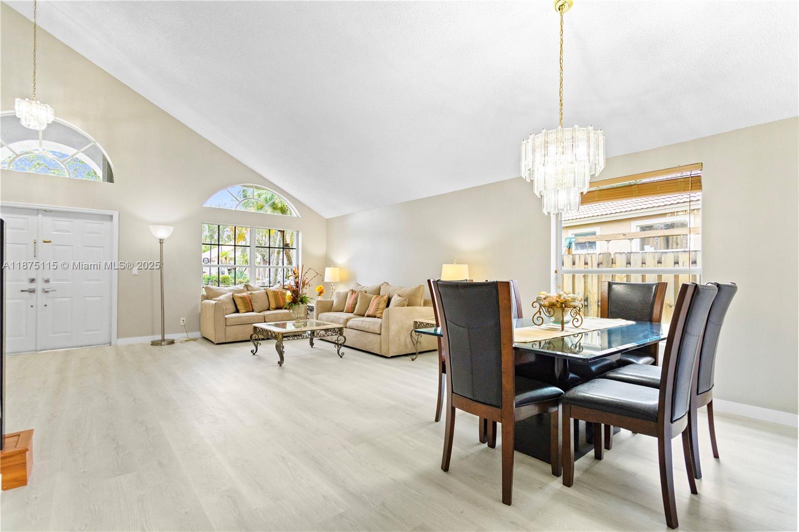 PEMBROKE FALLS 2 HERITAGE - Residential