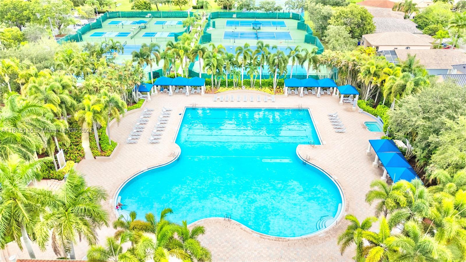 PEMBROKE FALLS 2 HERITAGE - Residential