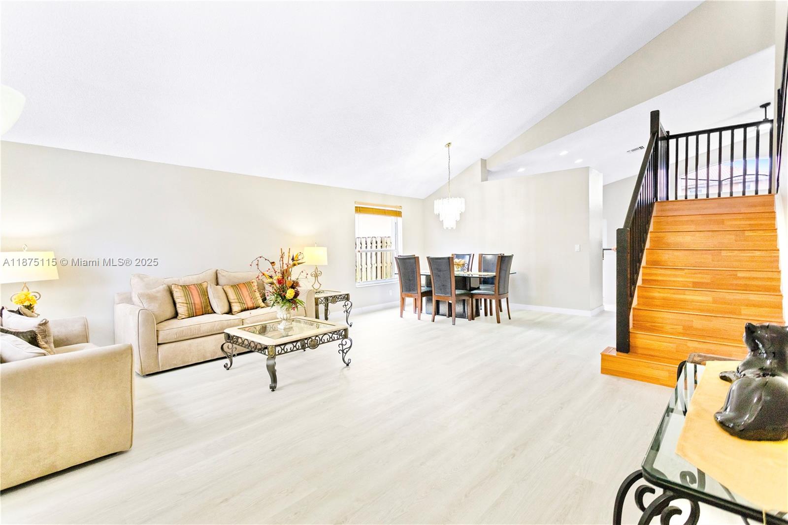 PEMBROKE FALLS 2 HERITAGE - Residential