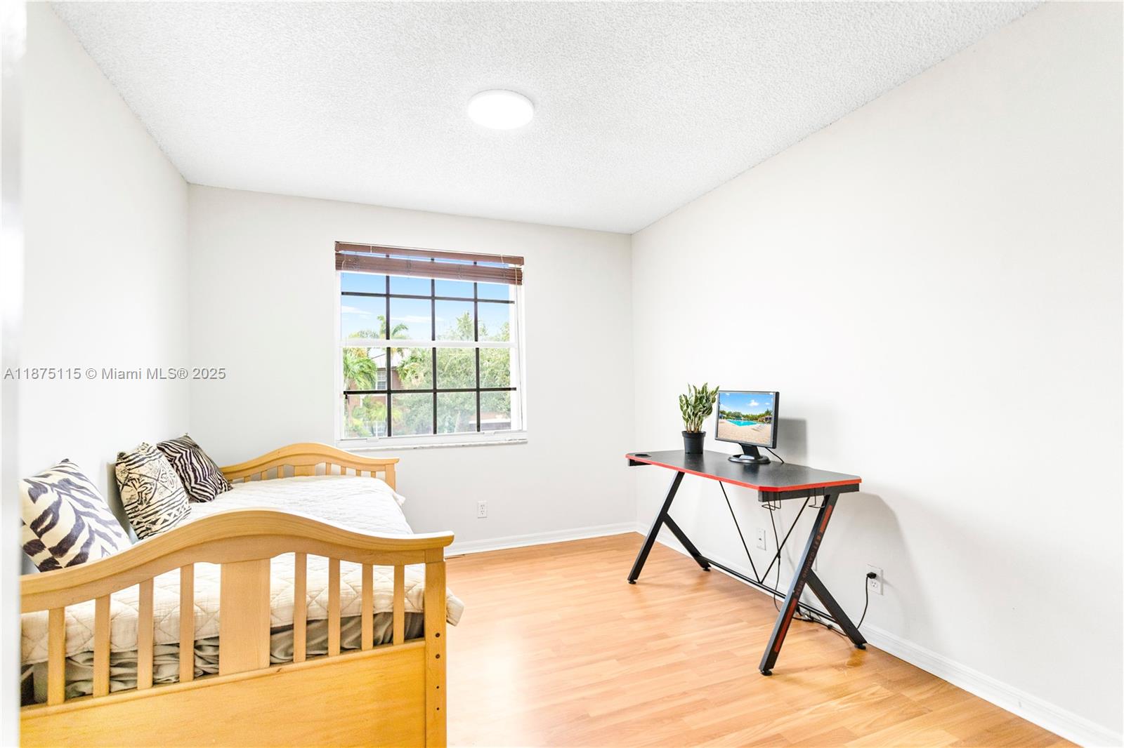 PEMBROKE FALLS 2 HERITAGE - Residential