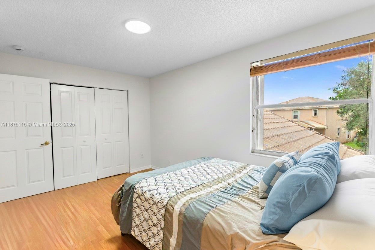 PEMBROKE FALLS 2 HERITAGE - Residential