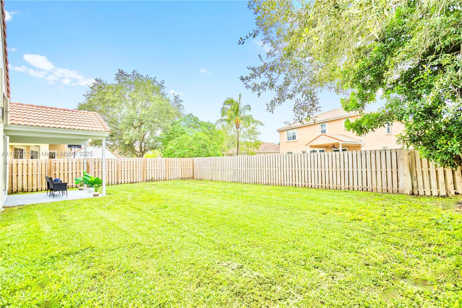 PEMBROKE FALLS 2 HERITAGE - Residential