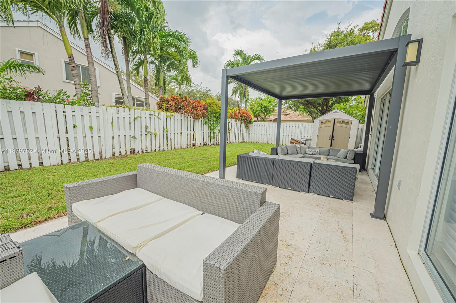 BANYAN OAKRIDGE PLAT - Residential