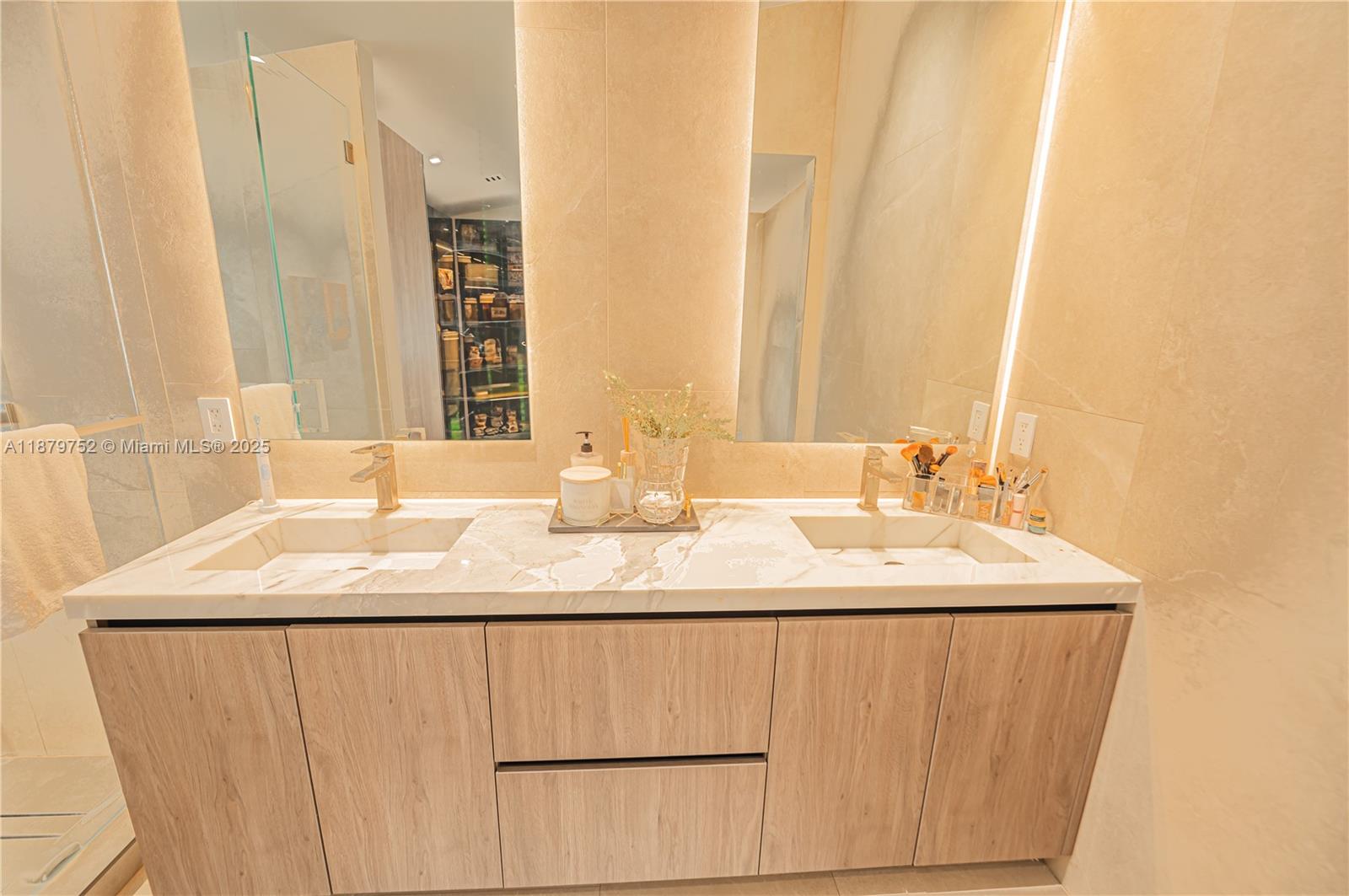 BANYAN OAKRIDGE PLAT - Residential