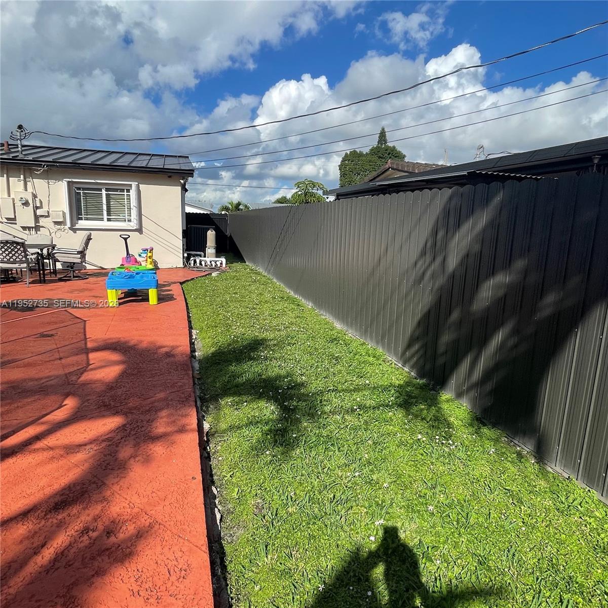 CORAL PARK ESTATES SEC 5 - Residential