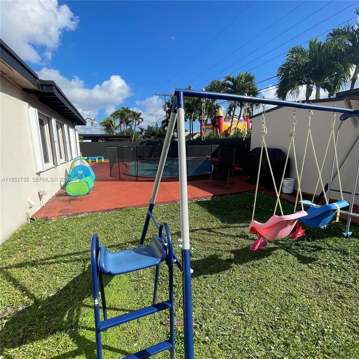 CORAL PARK ESTATES SEC 5 - Residential