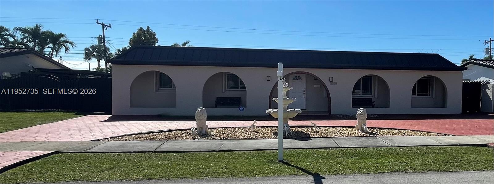 CORAL PARK ESTATES SEC 5 - Residential