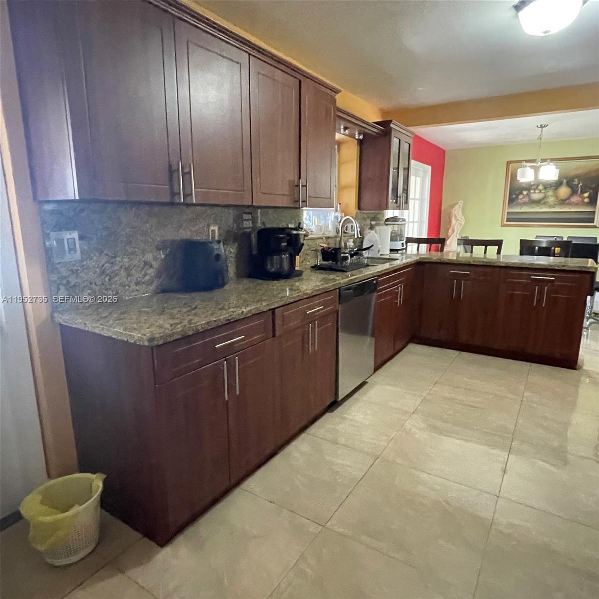 CORAL PARK ESTATES SEC 5 - Residential