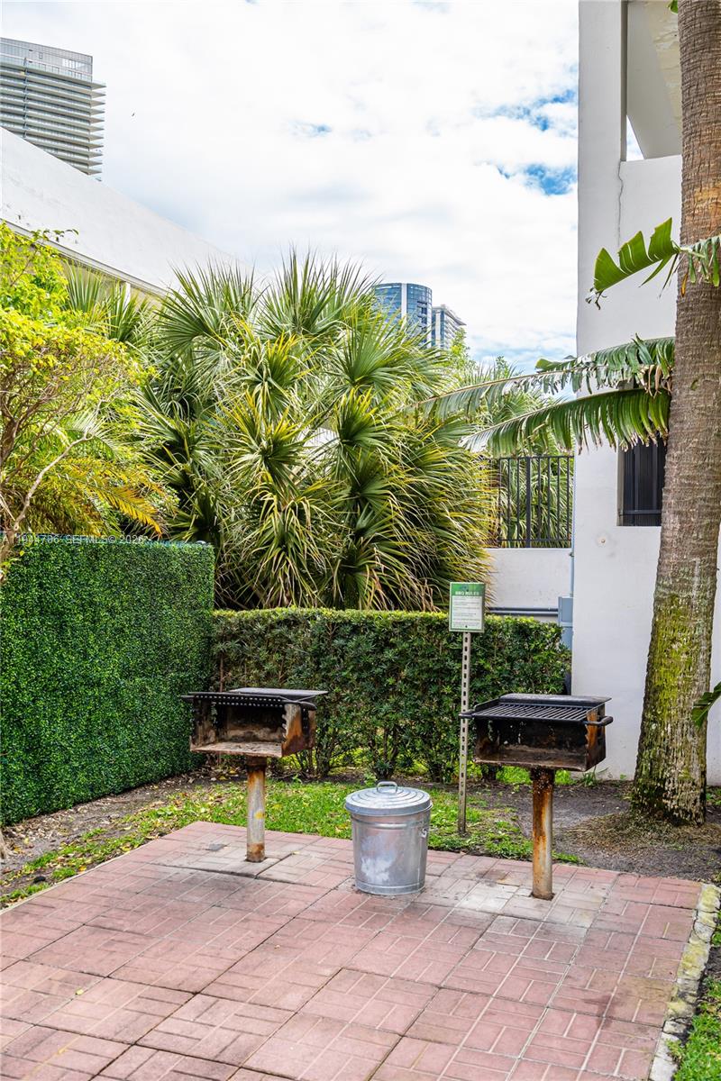 OCEANVIEW BUILDING B COND - Residential