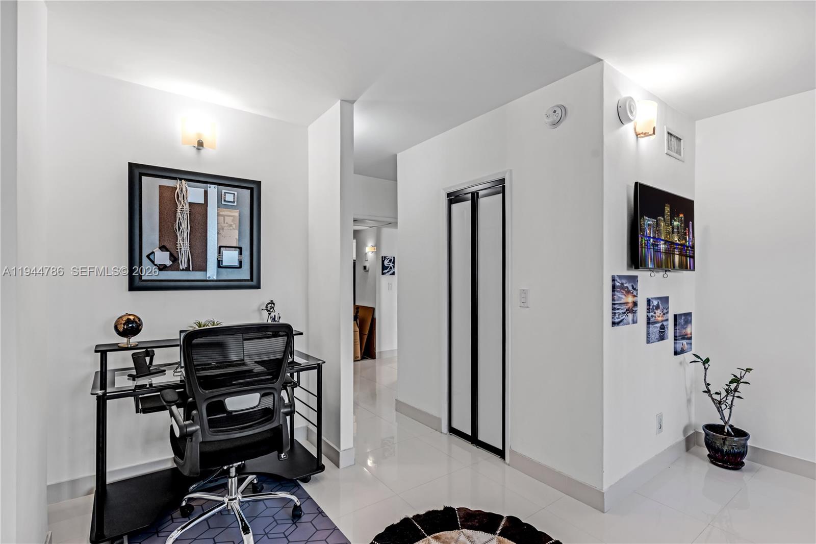 OCEANVIEW BUILDING B COND - Residential