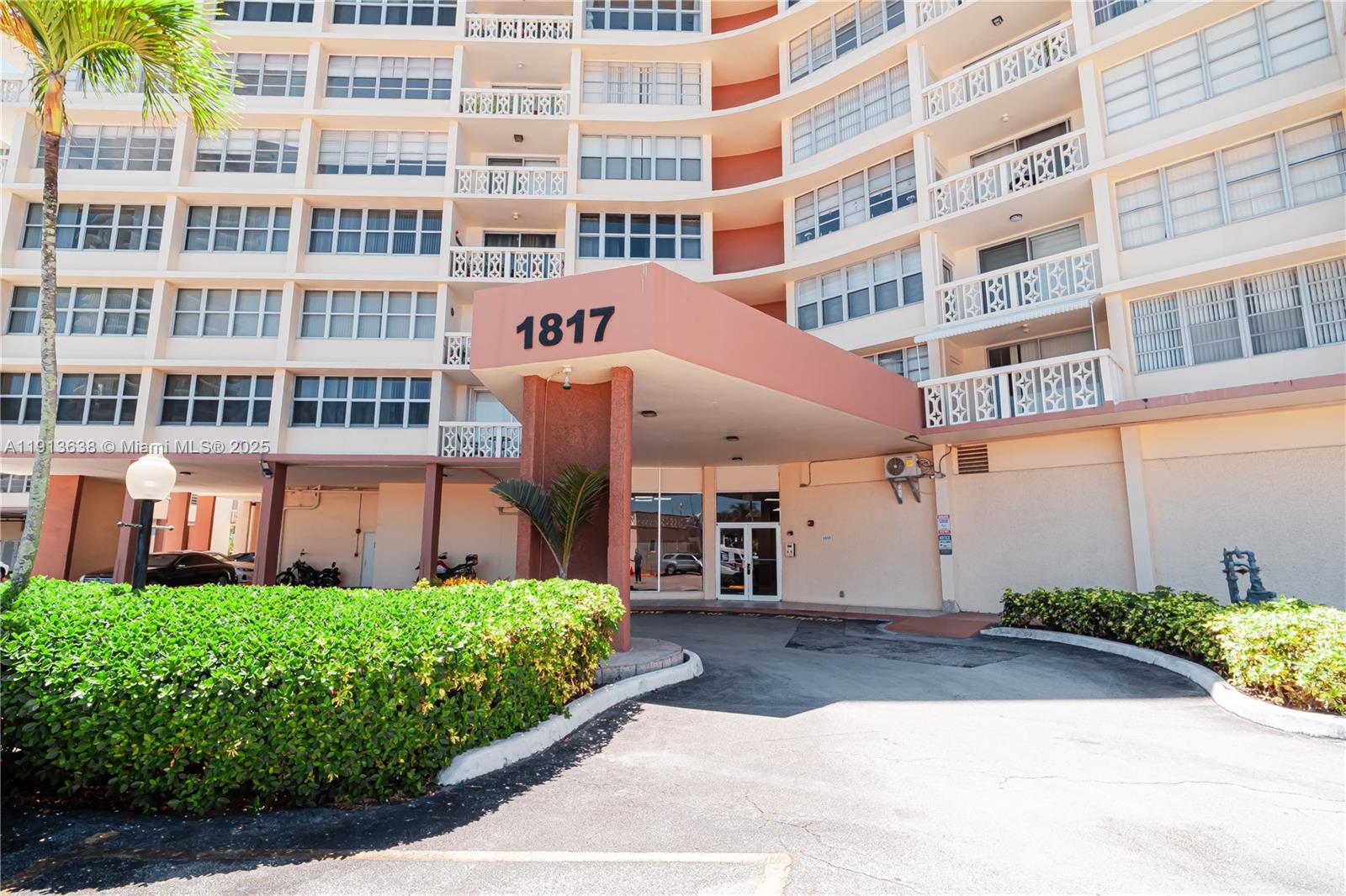 IMPERIAL TOWERS CONDO - Residential