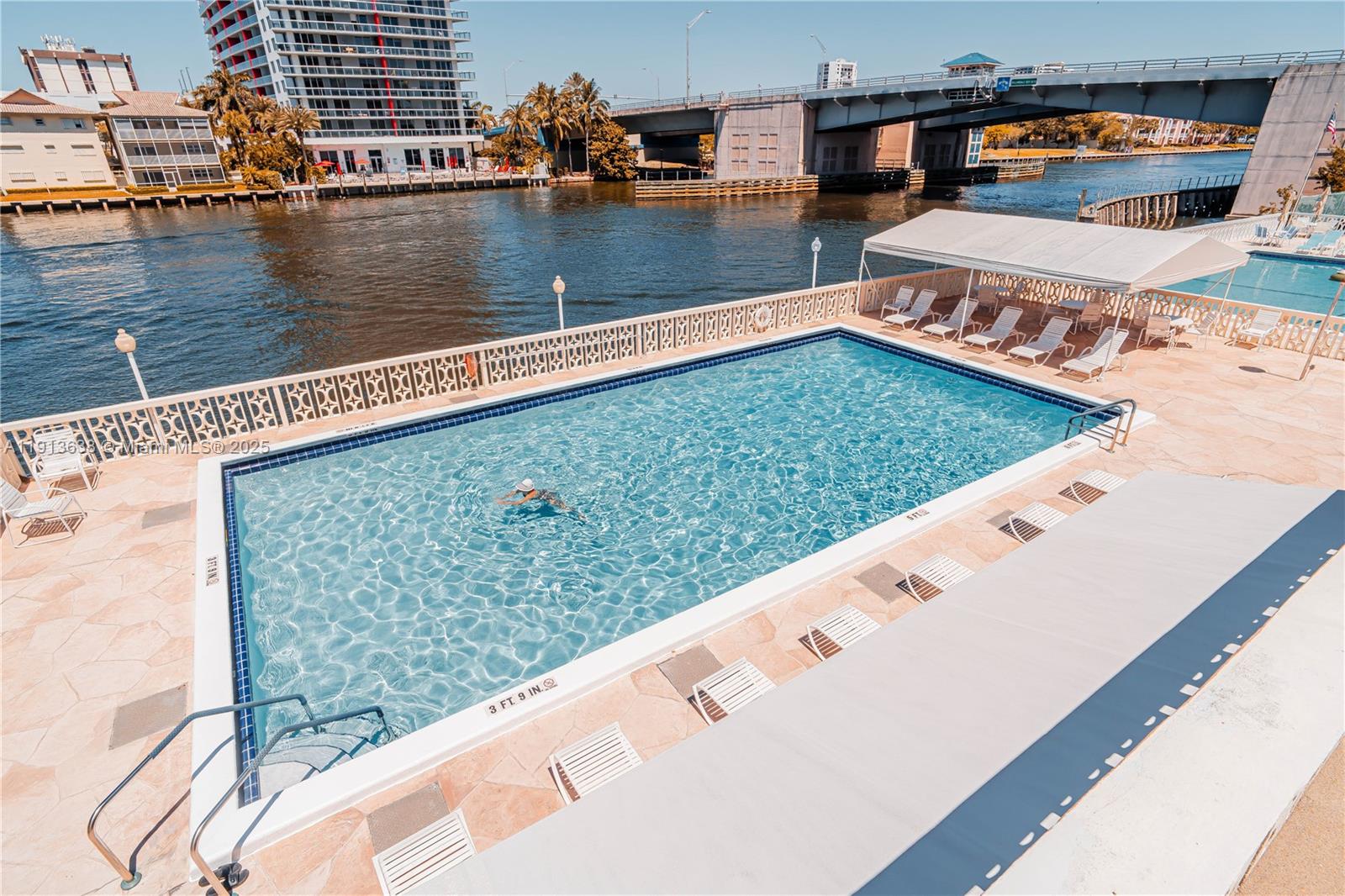 IMPERIAL TOWERS CONDO - Residential