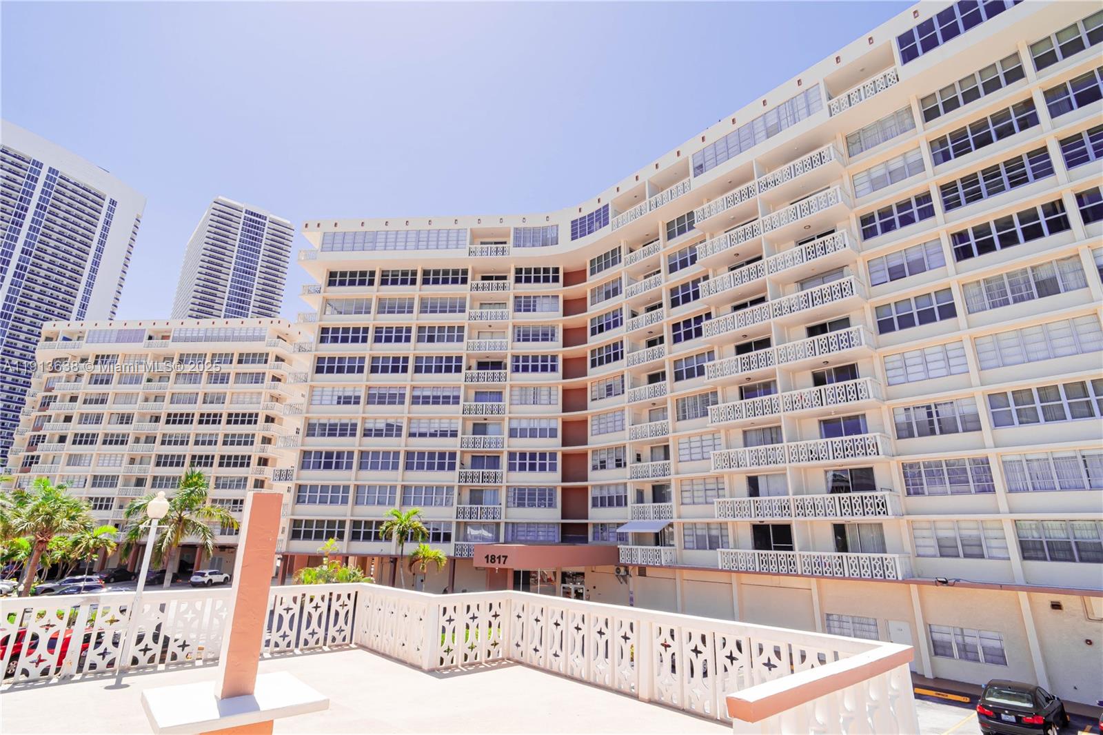 IMPERIAL TOWERS CONDO - Residential