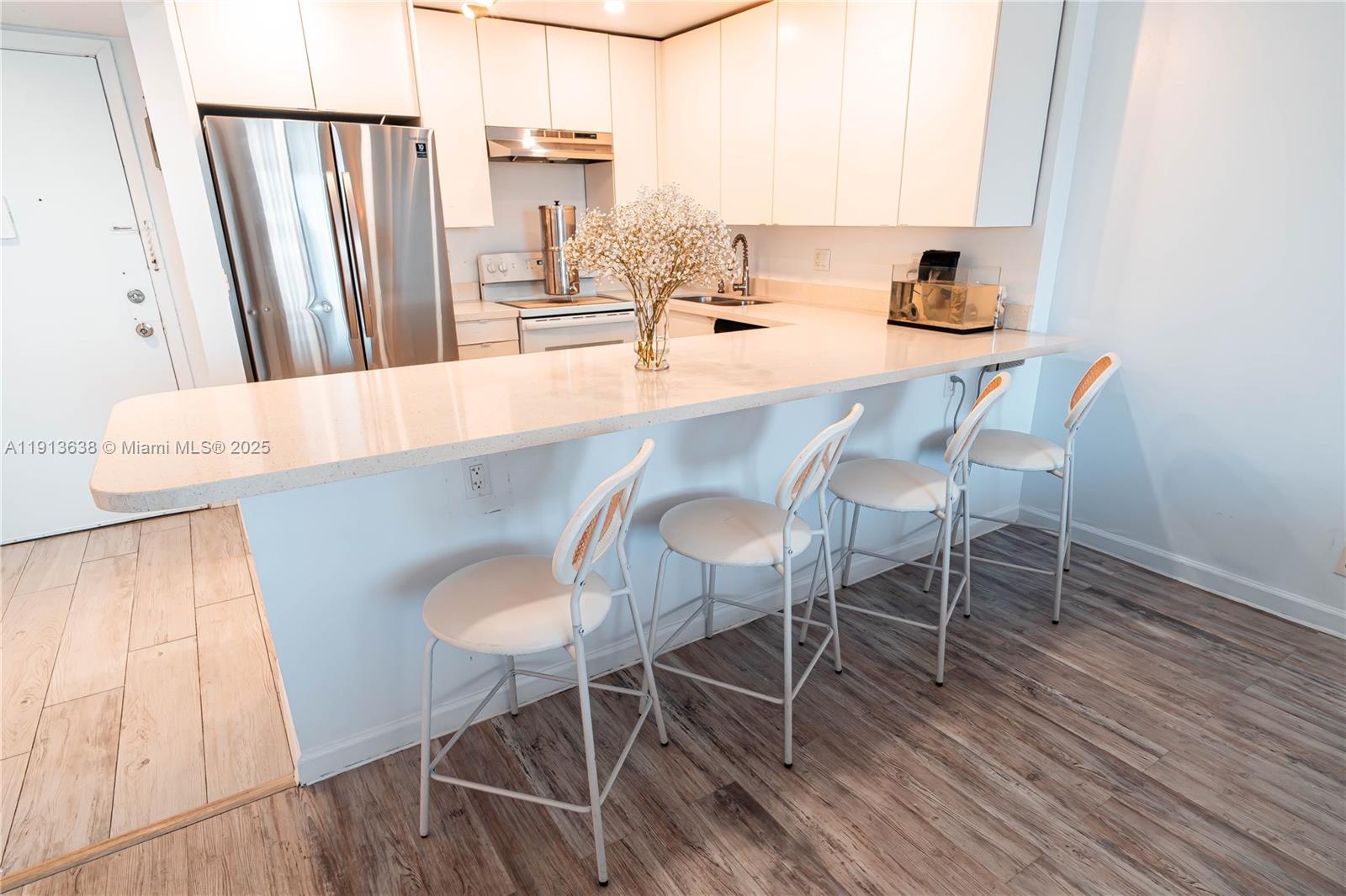 IMPERIAL TOWERS CONDO - Residential