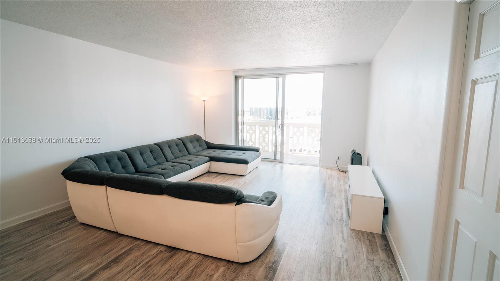 IMPERIAL TOWERS CONDO - Residential