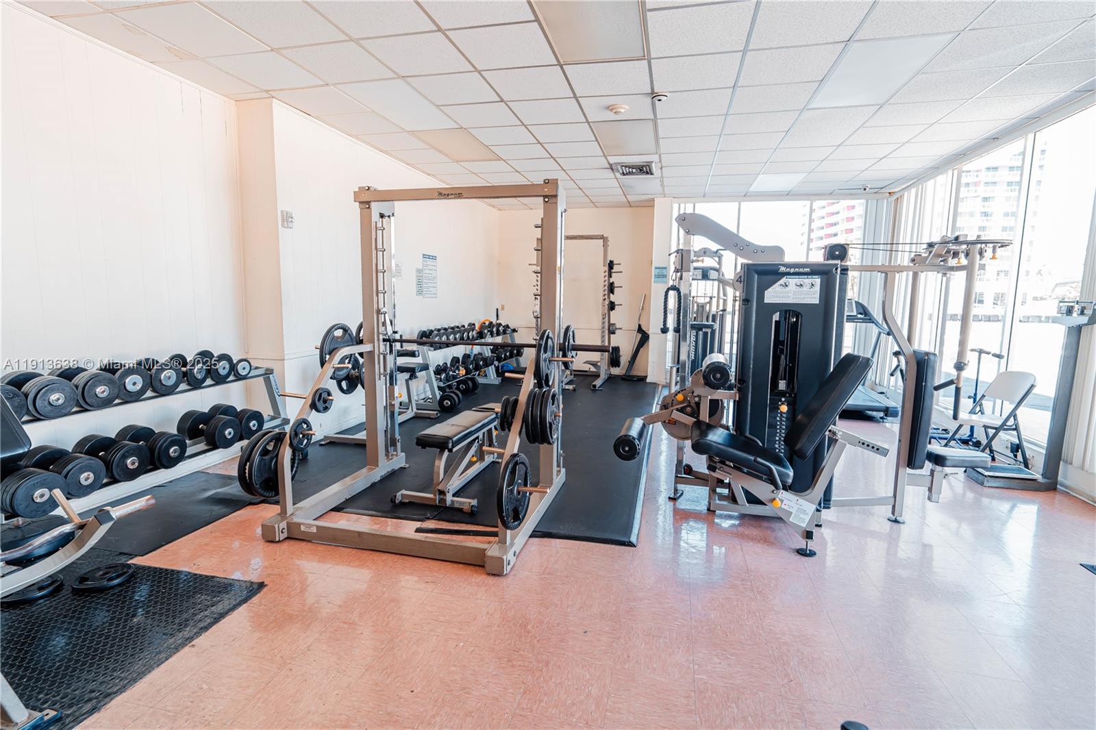 IMPERIAL TOWERS CONDO - Residential