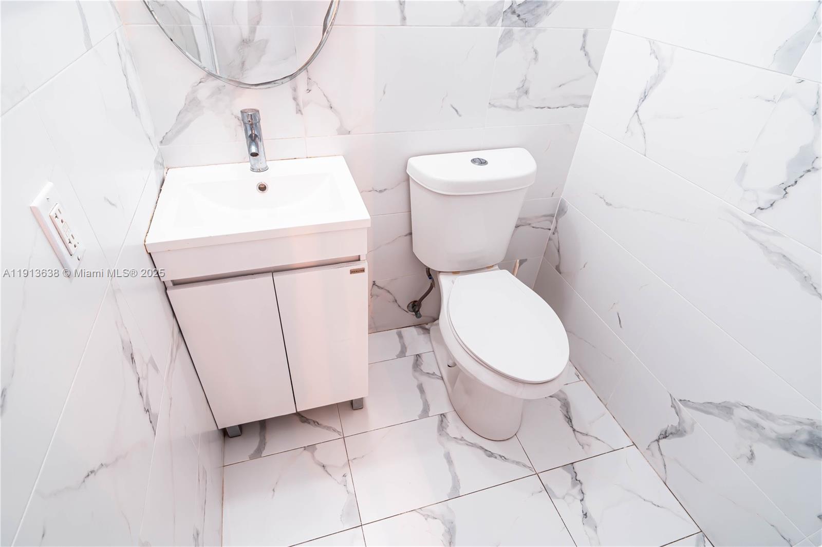 IMPERIAL TOWERS CONDO - Residential