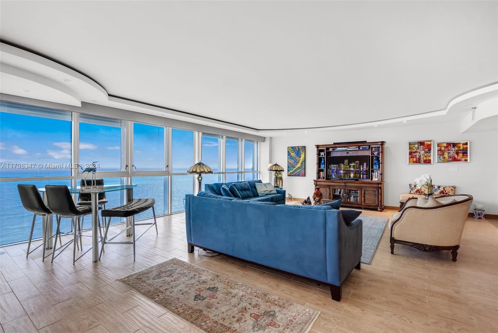 16485 Collins Ave 2236