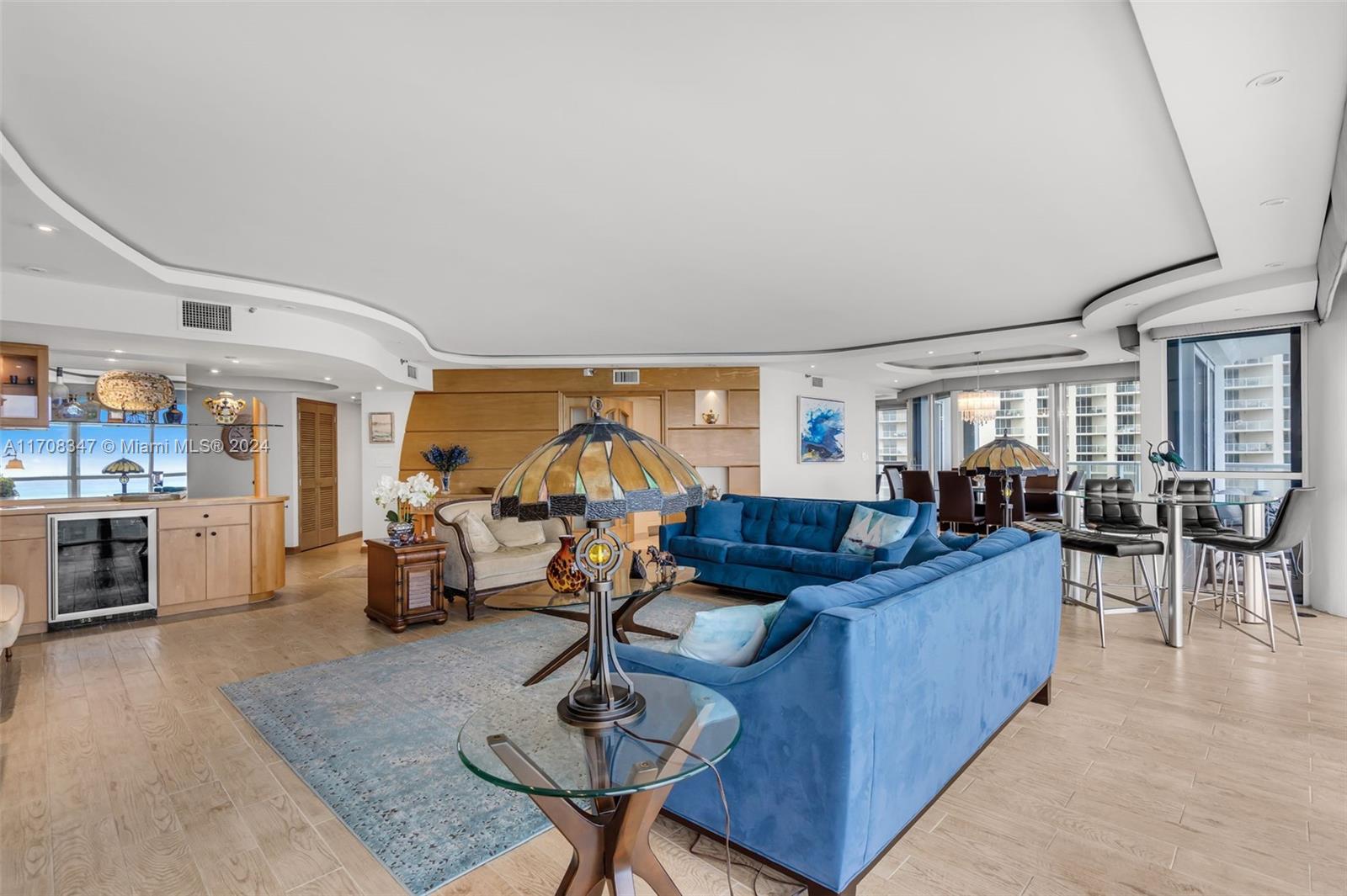 16485 Collins Ave 2236