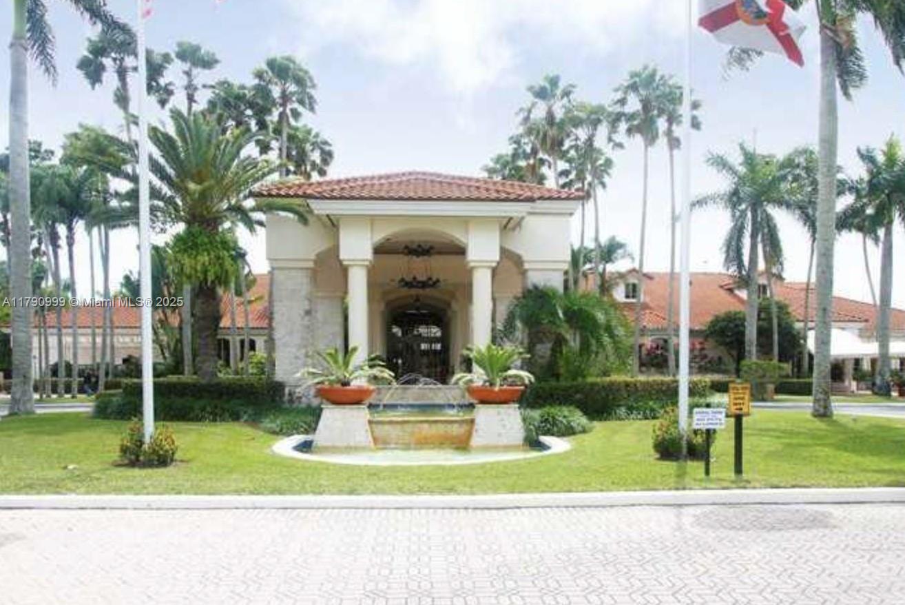 DORAL HOUSE CONDO NO 3 - Residential