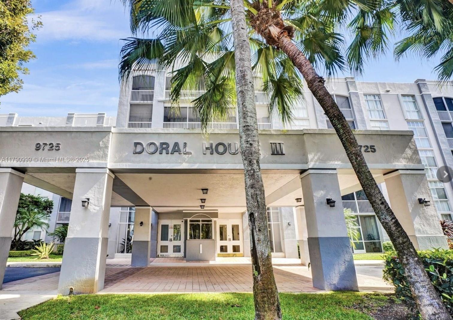 DORAL HOUSE CONDO NO 3 - Residential