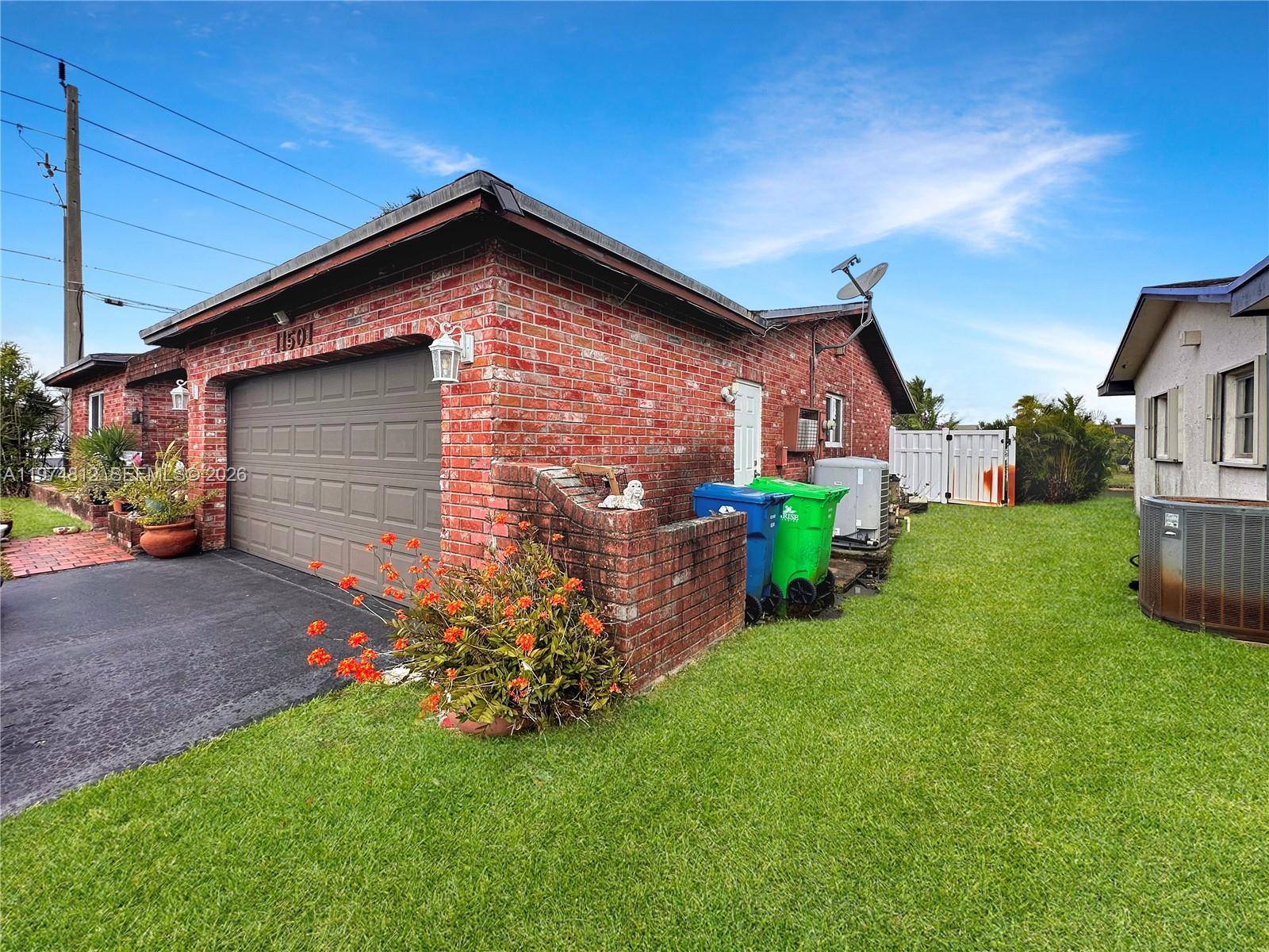 SUNRISE GOLF VLG SEC 24 - Residential