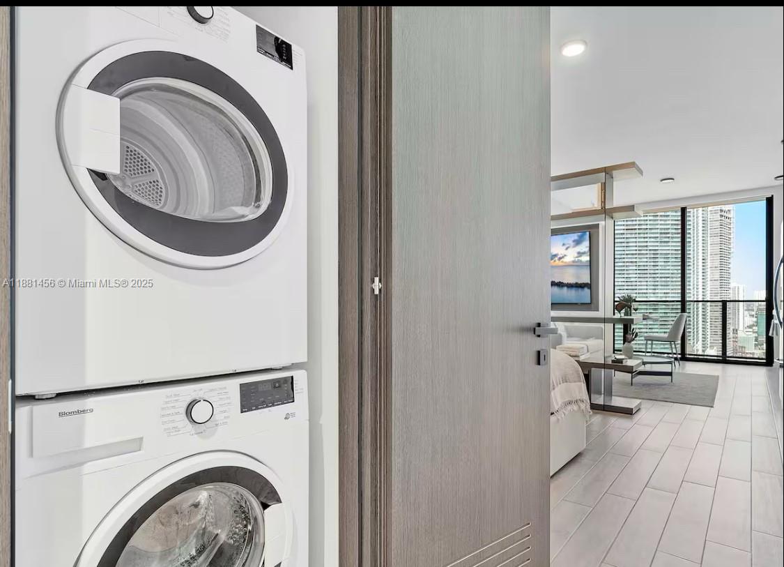 MAP OF MIAMI DADE CO. FL. - Residential