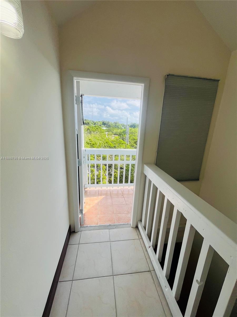 HARBOR SHORES - Residential Lease