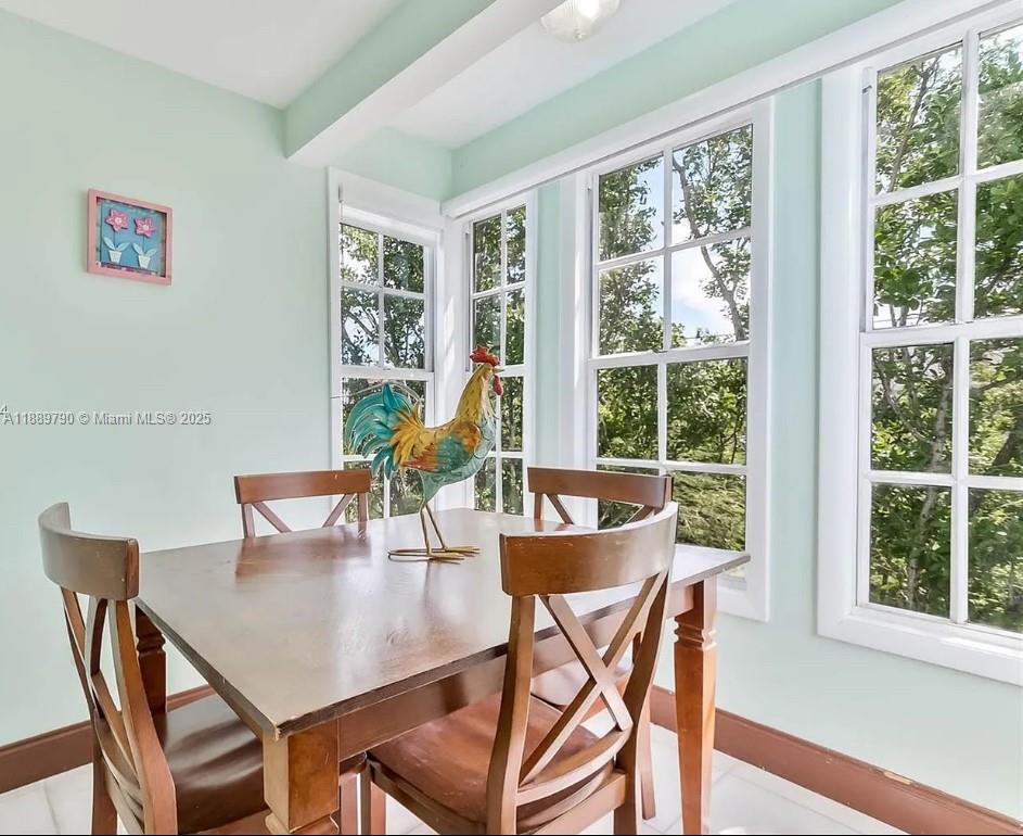 HARBOR SHORES - Residential Lease