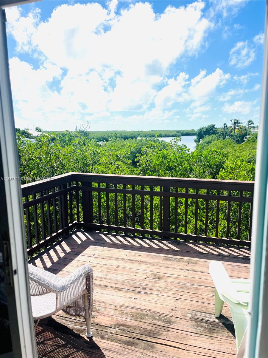 HARBOR SHORES - Residential Lease