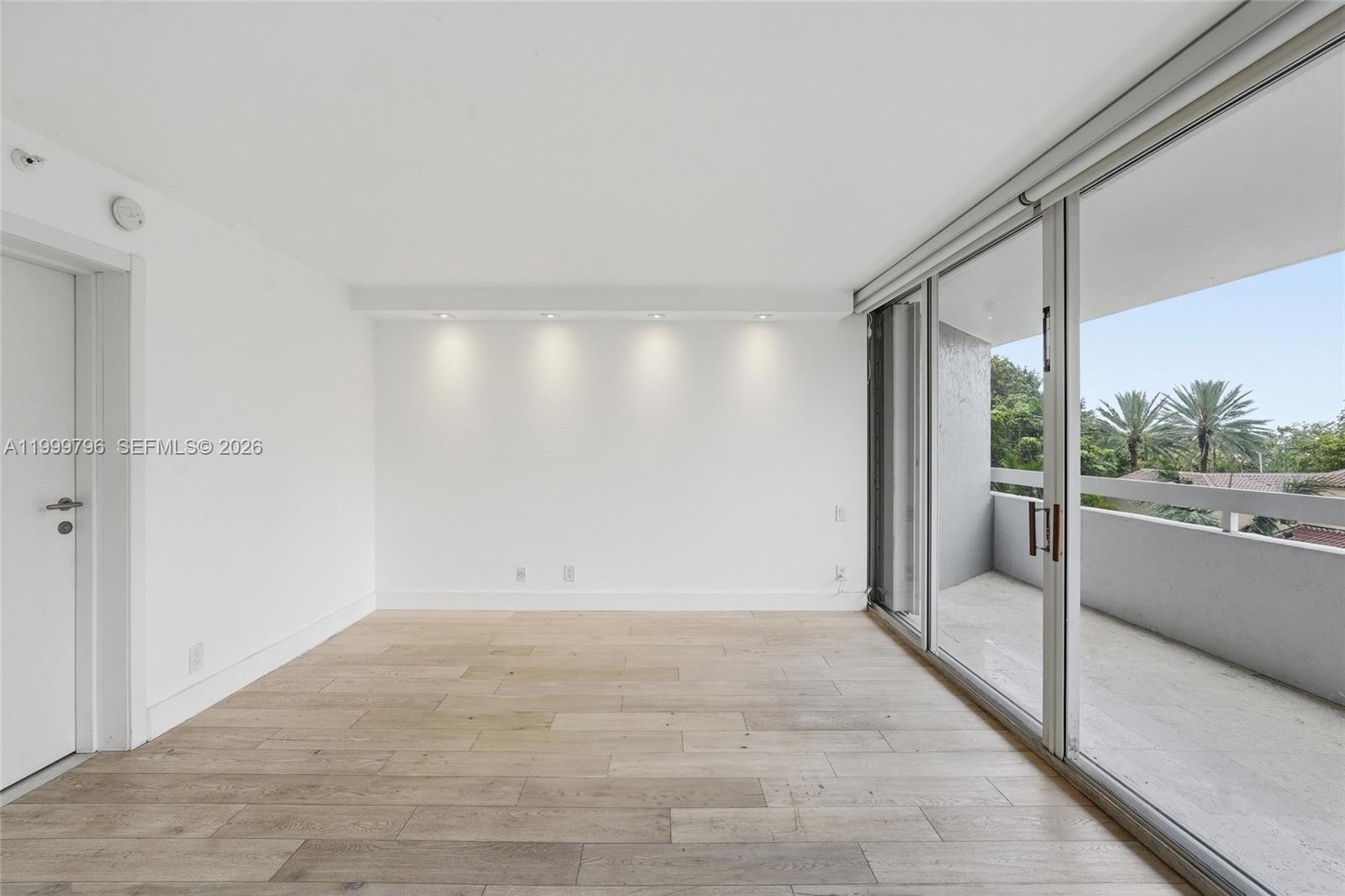 IMPERIAL AT BRICKELL COND - Residential