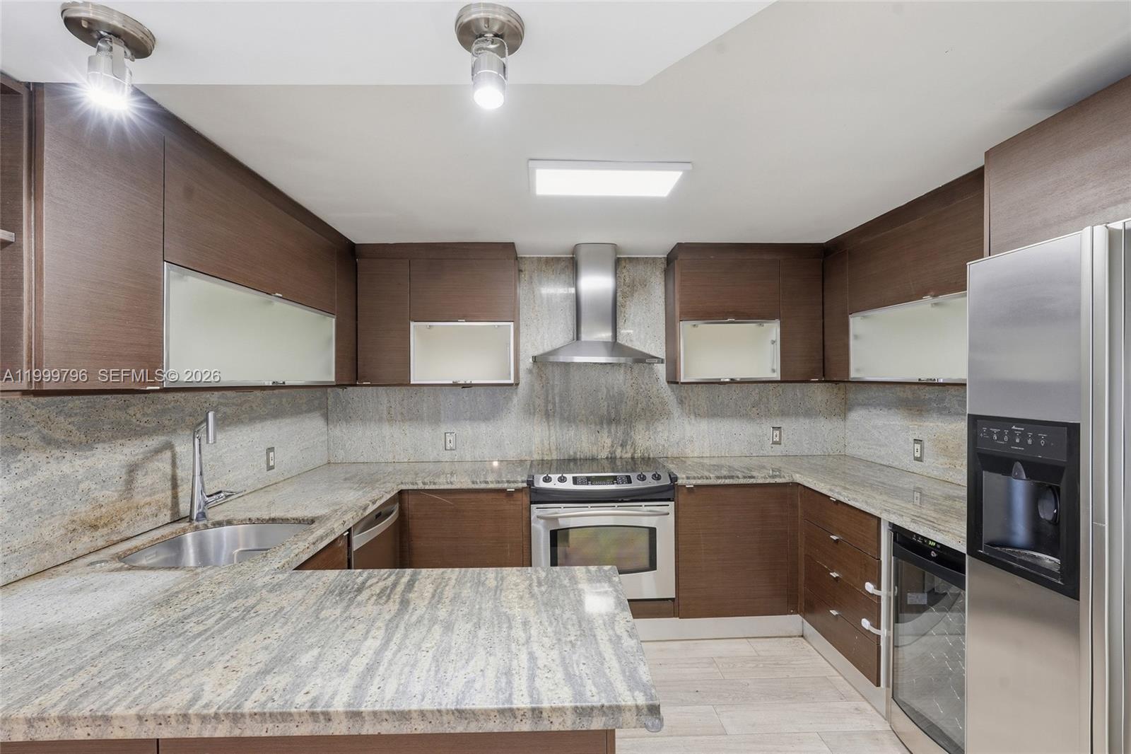 1627 Brickell Ave 603